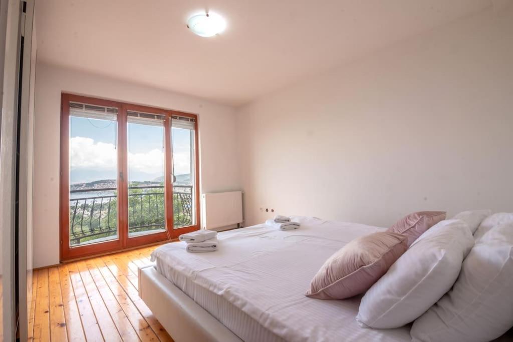 Casa Farmak - 4 Bedroom Lux Apartment With Infinity Pool & Lake View Ochrid Exteriér fotografie